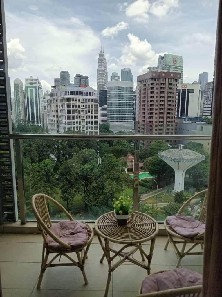 Suasana Bukit Ceylon Klcc By Swifttravels Hostel Kuala Lumpur Exterior photo